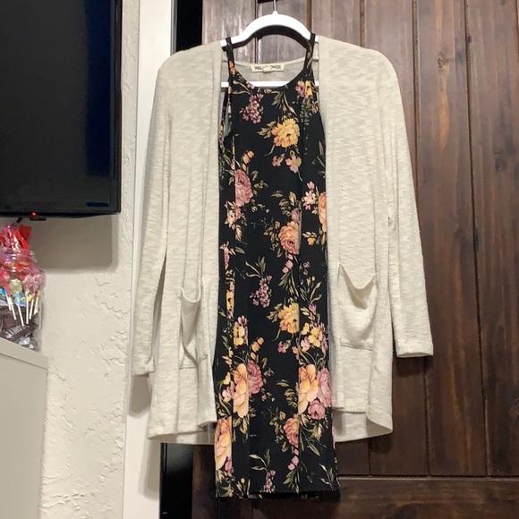 XS girls floral dress - Picture 1 of 5